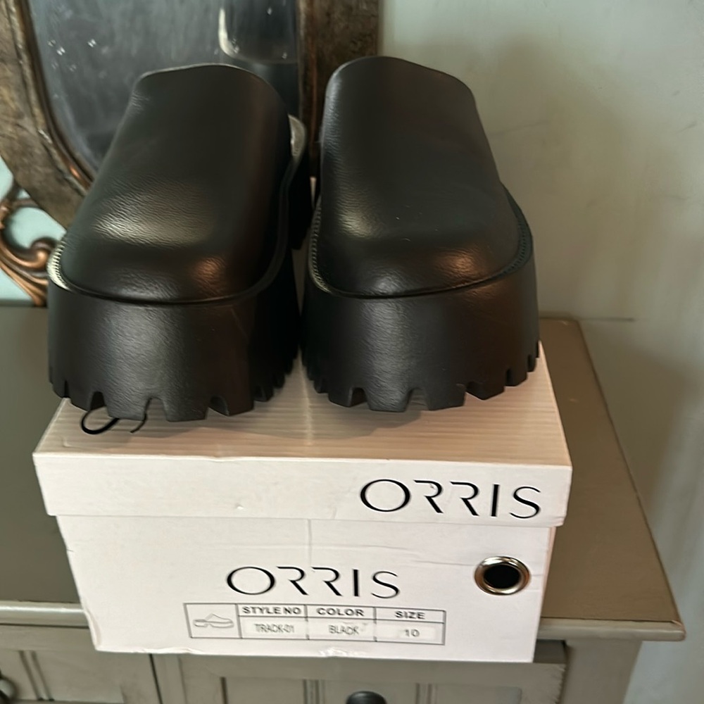 Black size 10